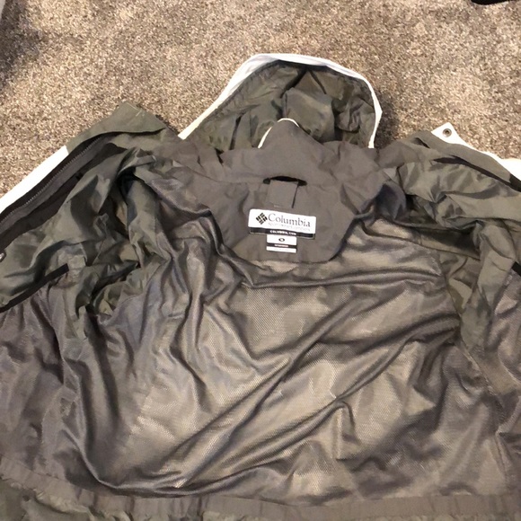 Columbia waterproof shell jacket - Picture 6 of 8